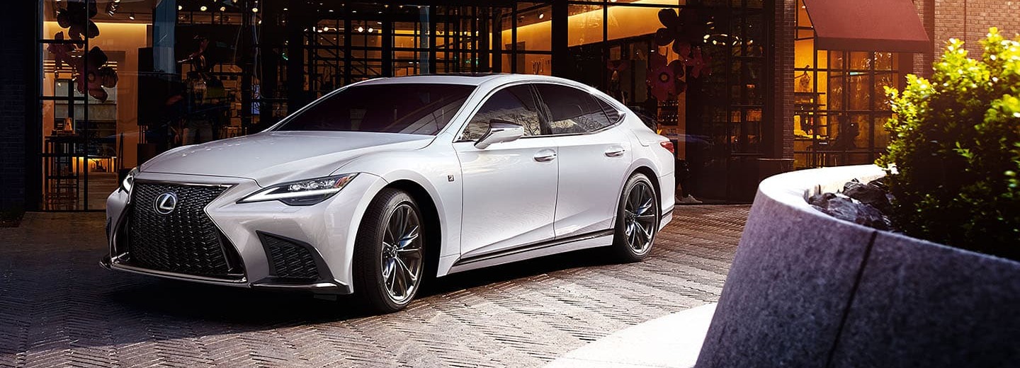 2021 Lexus LS 500 vs 2021 BMW 7 Series near Rockville, MD