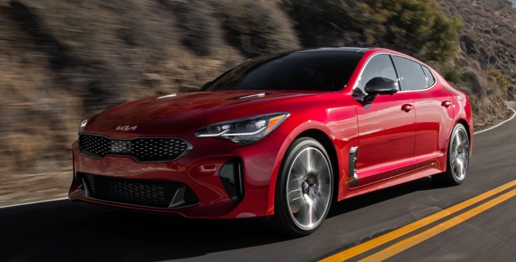 2022 Kia Stinger Lease near Rockford, IL