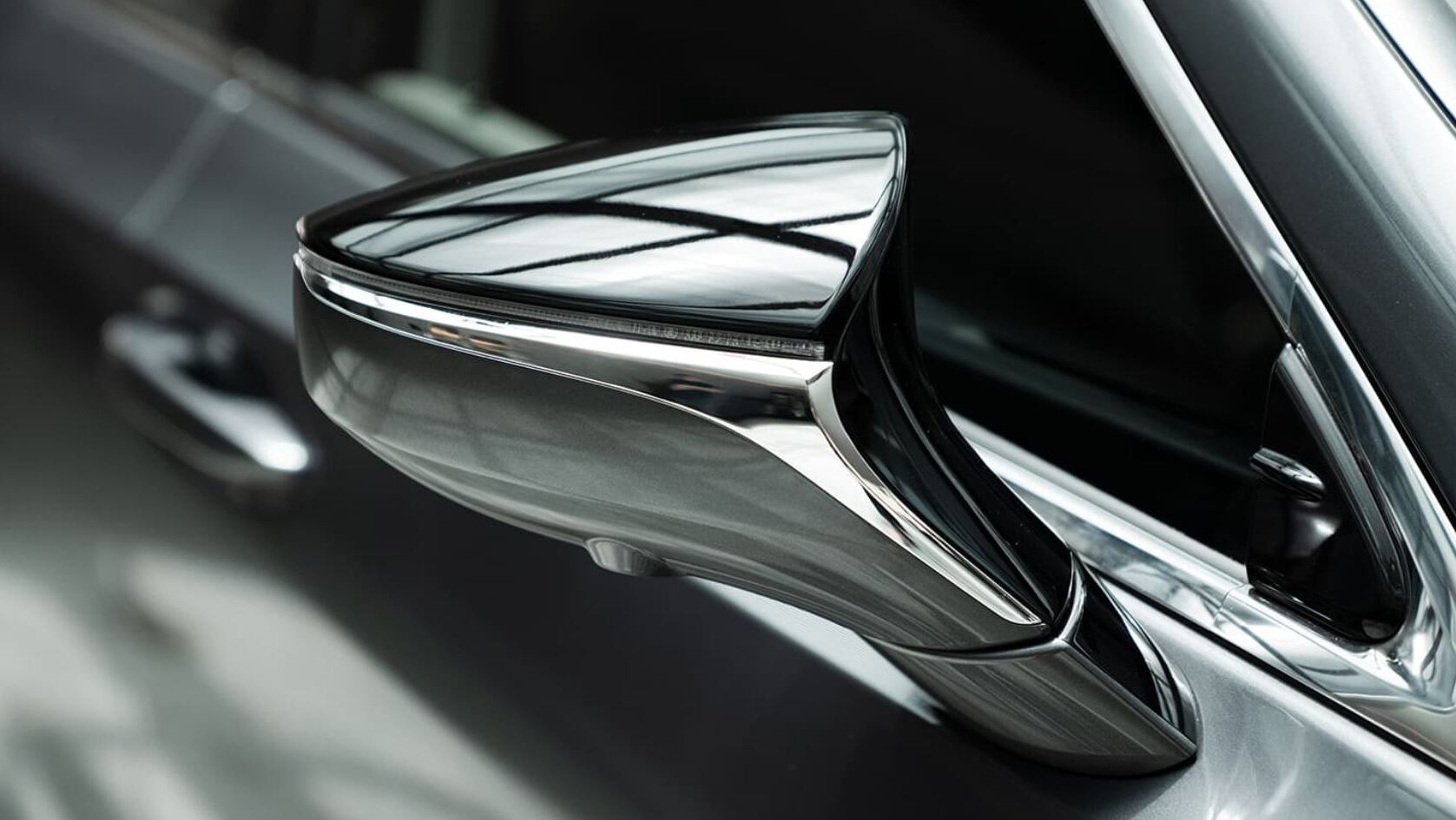 2021 Lexus ES 350 Exterior Details