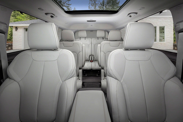 2021 Grand Cherokee L Seating