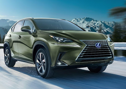 Al NX 300 2021 lo tienes disponibles con tracción delantera o con AWD.