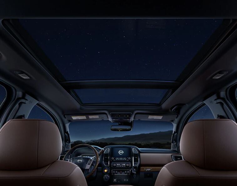 Sunroof in the 2021 Titan