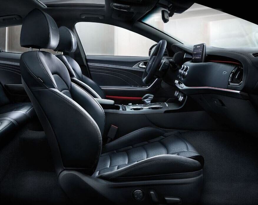 Front Row of the 2022 Stinger