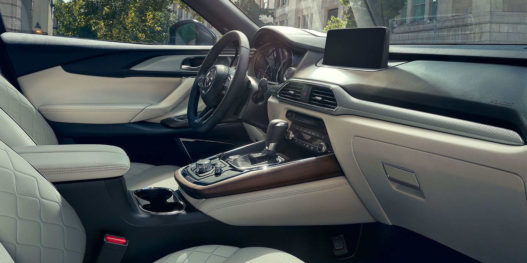 2021 MAZDA CX-9 Cockpit