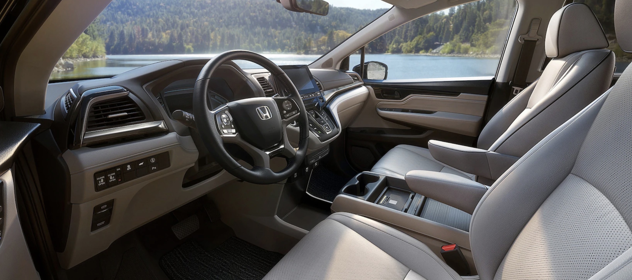 2022 Odyssey Front Row