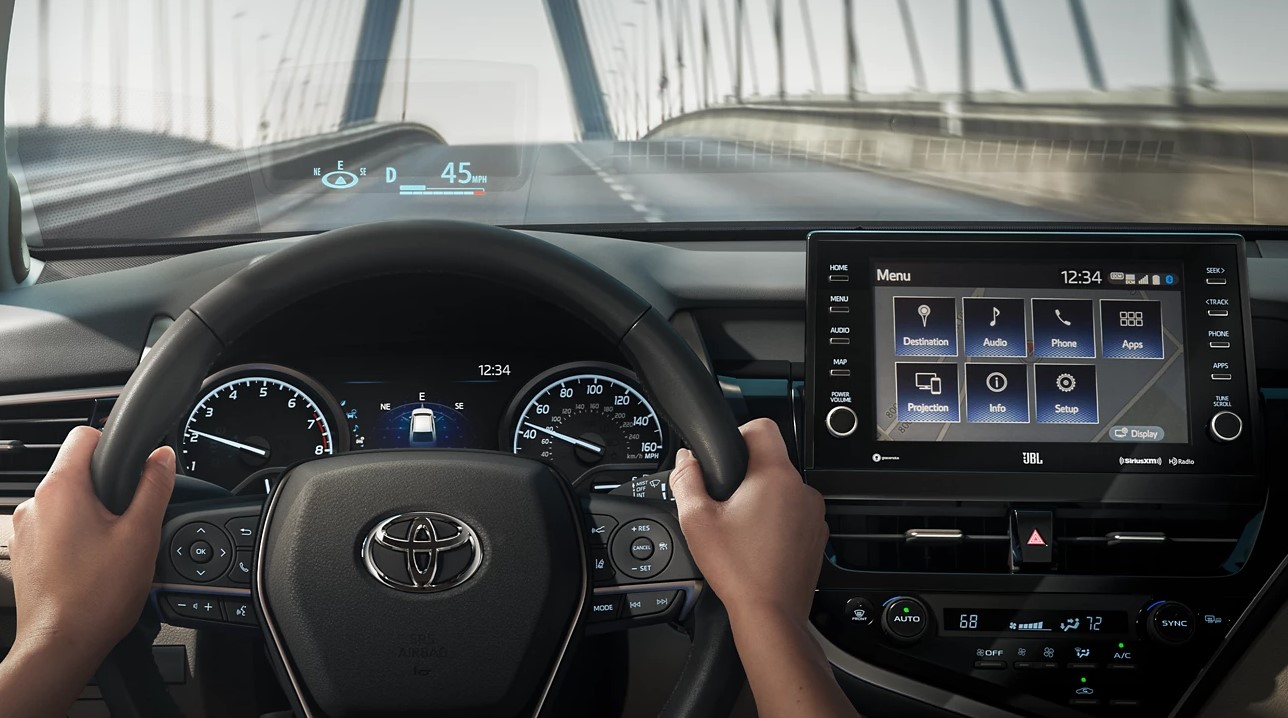 2022 Toyota Camry Hybrid Steering Wheel And Touchscreen