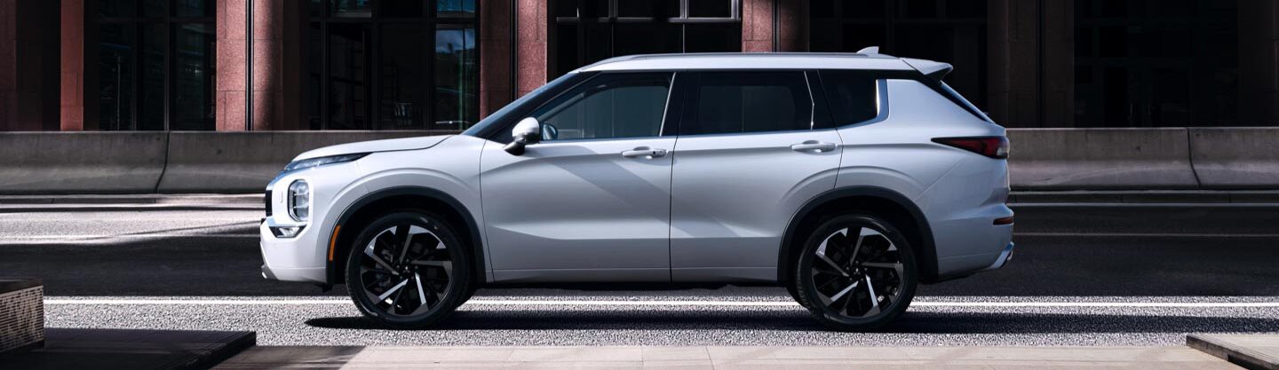 2022 Mitsubishi Outlander for Sale near Leicester, MA