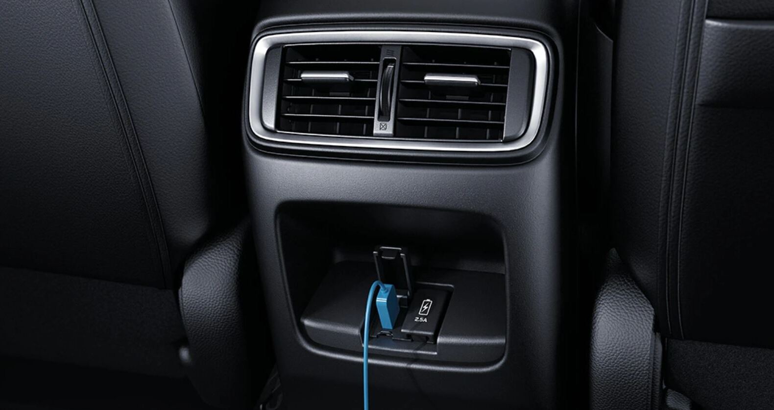 2022 Honda CR-V Rear-Row Charging Ports