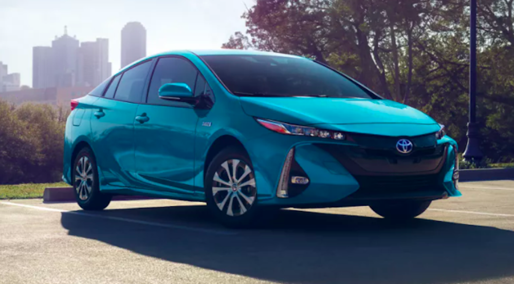 Приус 2024. Тойота Приус 2022. Toyota Prius Prime 2022. Тойота Приус 2023. Приус 2022 года Тойота.