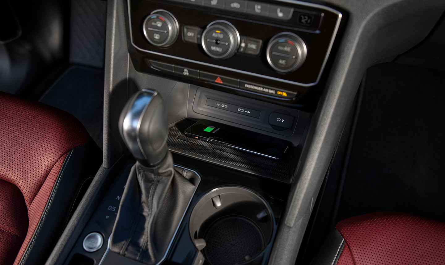 2022 Volkswagen Atlas Cross Sport Wireless Charger