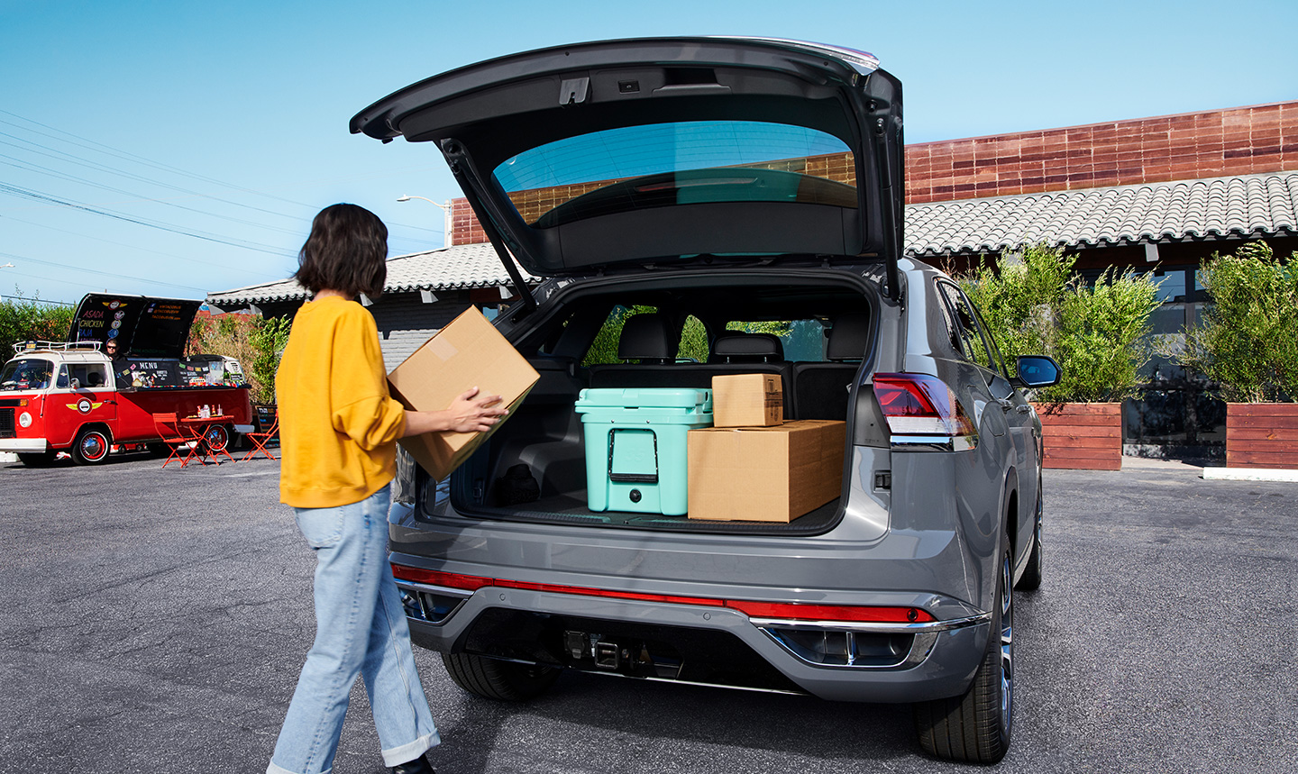 2022 Volkswagen Atlas Cross Sport Cargo Space