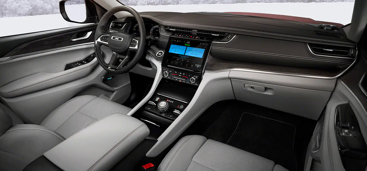 Grand Cherokee L Interior
