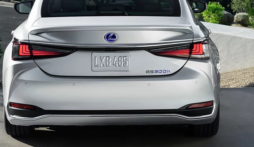 2022 Lexus ES 300h Exterior Design