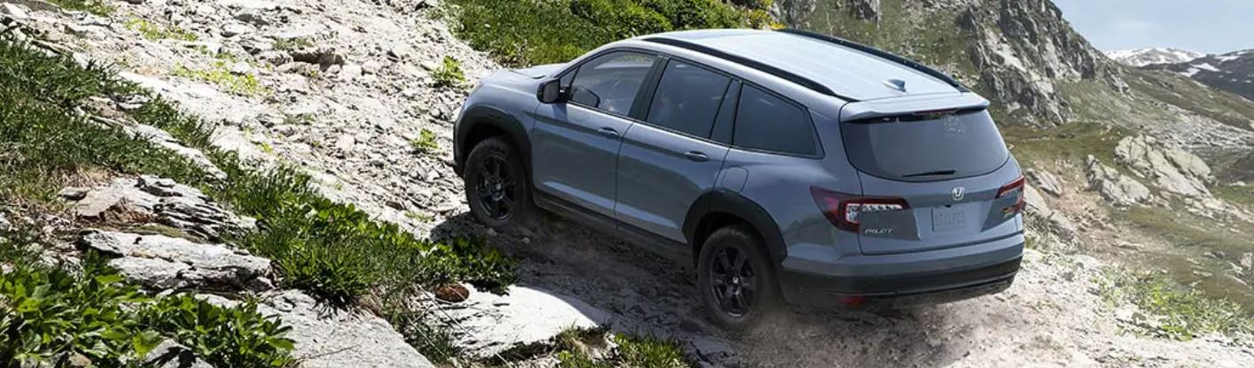 Para los más aventureros que eligen salirse de los caminos la Pilot TrailSport es la camioneta a su medida.