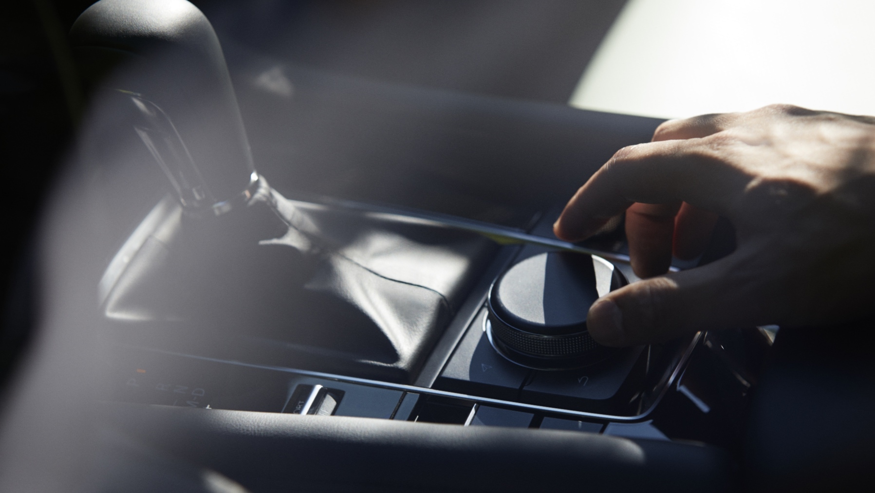 Multifunction Control in the 2021 MAZDA3 Sedan