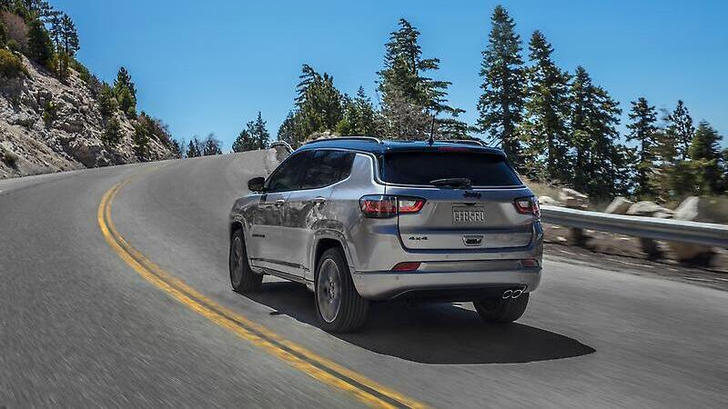 Savage on Wheels: 2017 Jeep Compass Latitude 4x4