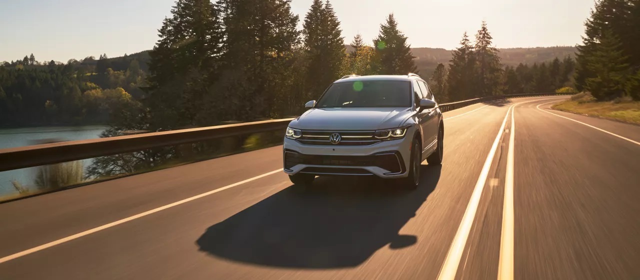 2022 Volkswagen Tiguan 2.0T SE R-Line Black 4dr Front-Wheel Drive SUV: Trim  Details, Reviews, Prices, Specs, Photos and Incentives