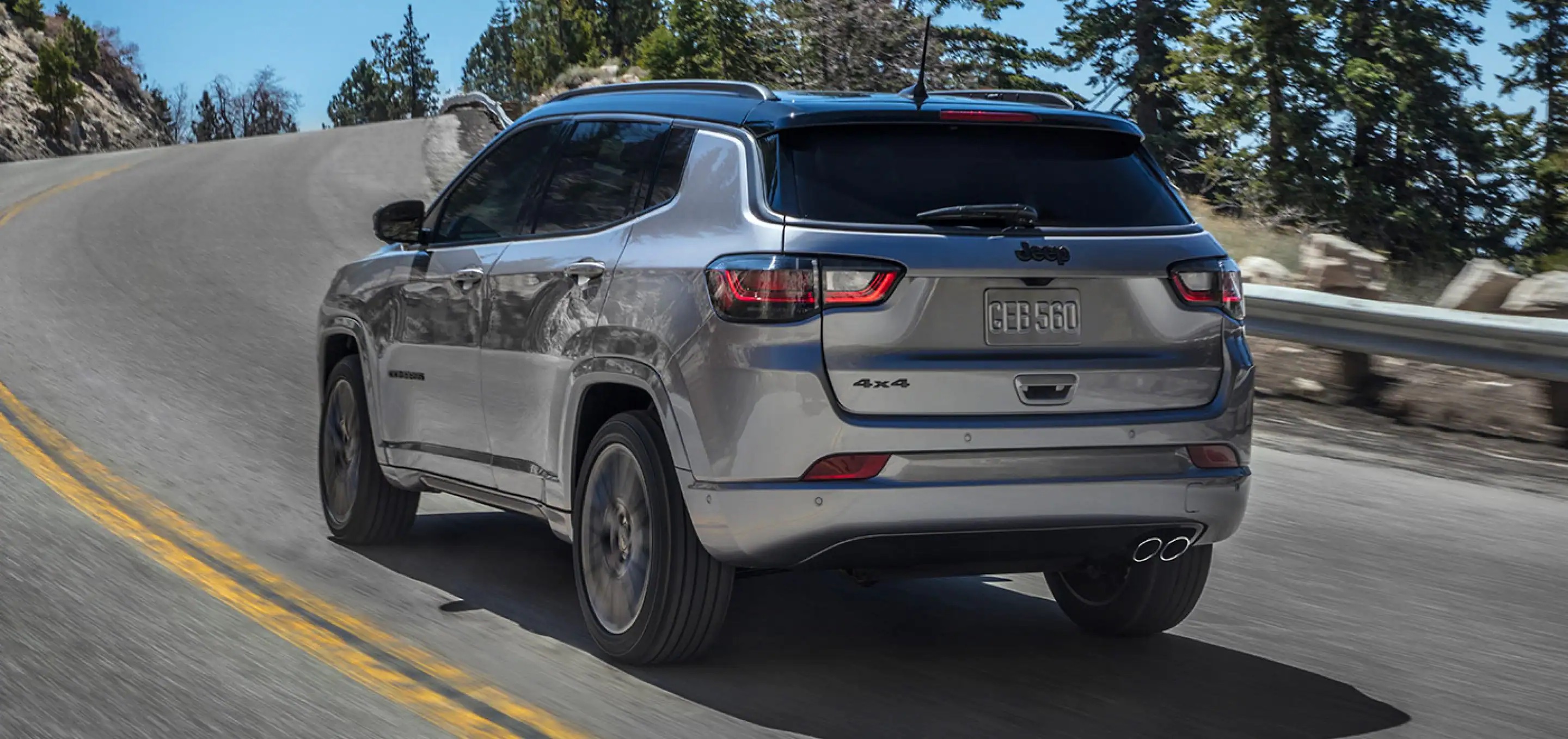 Jeep Compass earns Top Safety Pick award