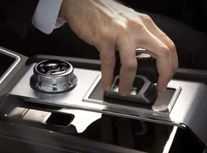 2022 Outlander Controls