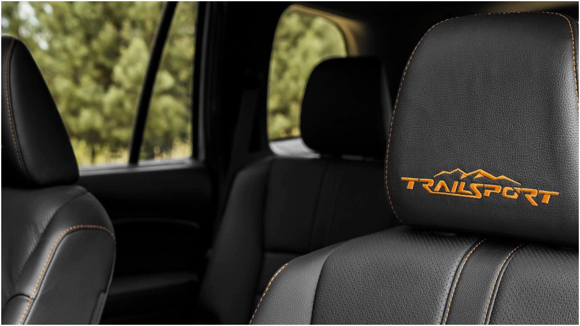 Leather Upholstery in the 2022 Honda Passport