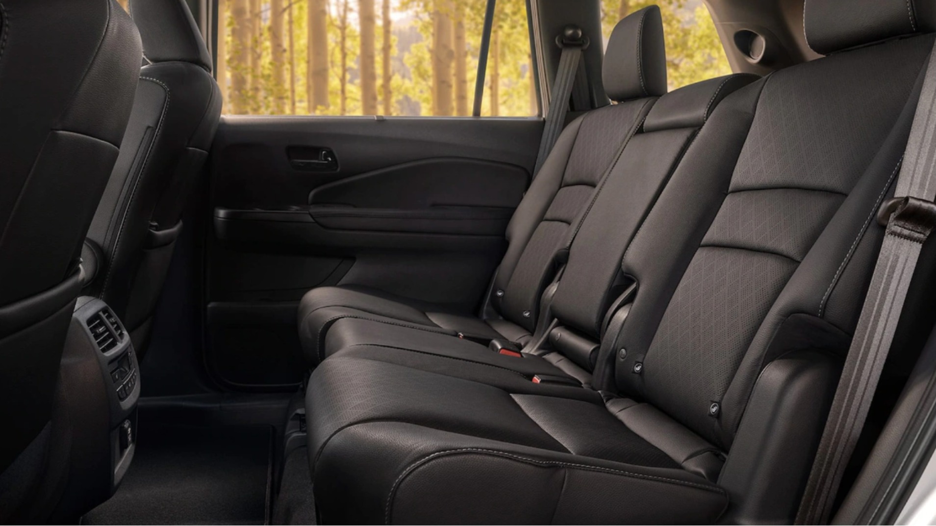 Rear Seats in the 2022 Honda Passport