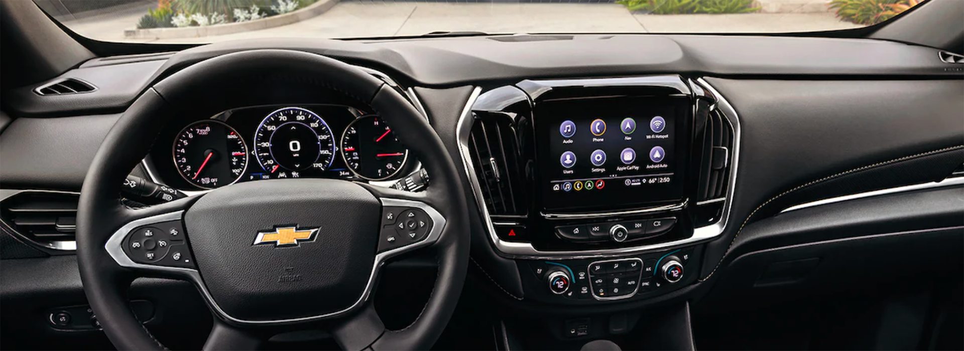 2022 chevrolet traverse interior