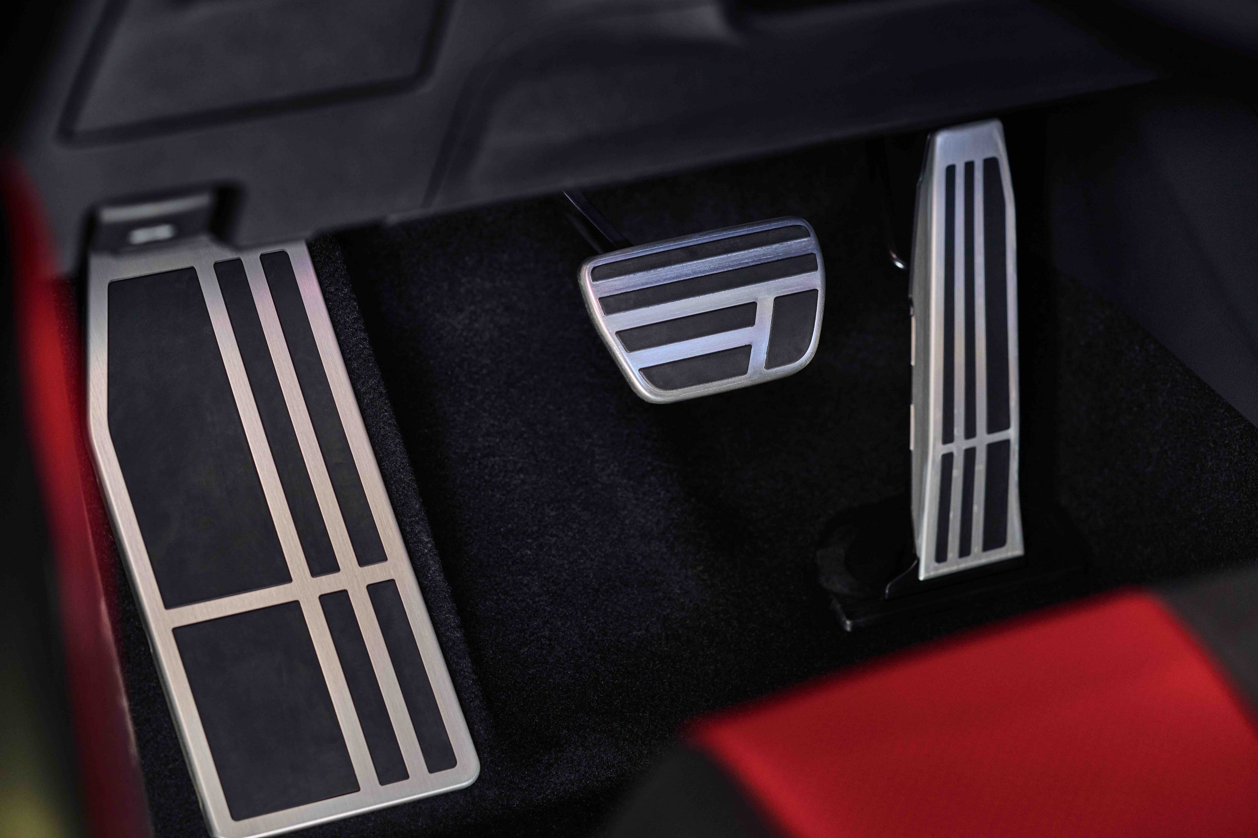 2022 Lexus NX 350 Pedals