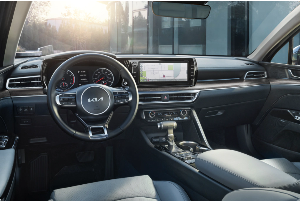 Steering Wheel of the 2022 Kia K5