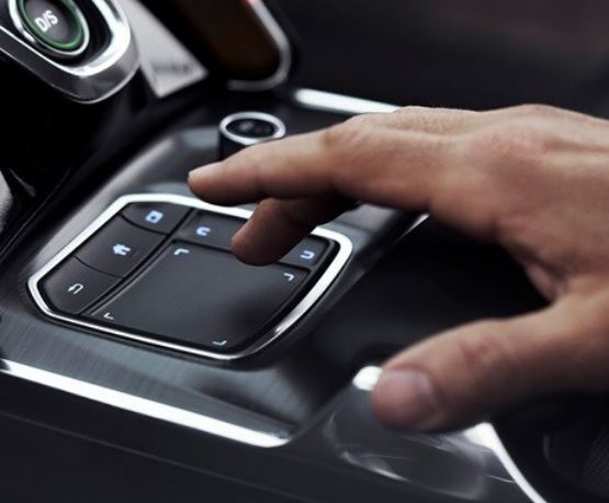 Intuitive Controls in the 2022 Acura TLX