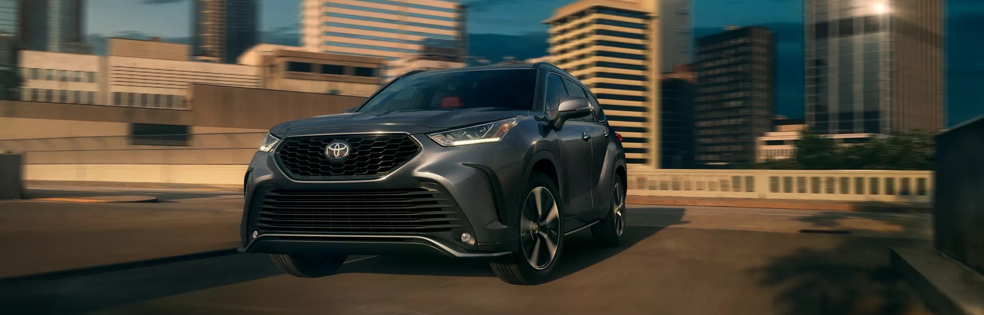 2022 Toyota Highlander Lease in Lombard, IL