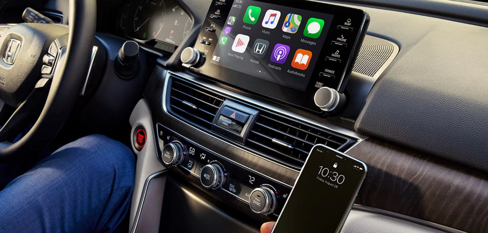 Los modelos Sport, EXL, Touring y las versiones híbridas vienen equipados de manera estándar con Apple CarPlay y Android Auto.