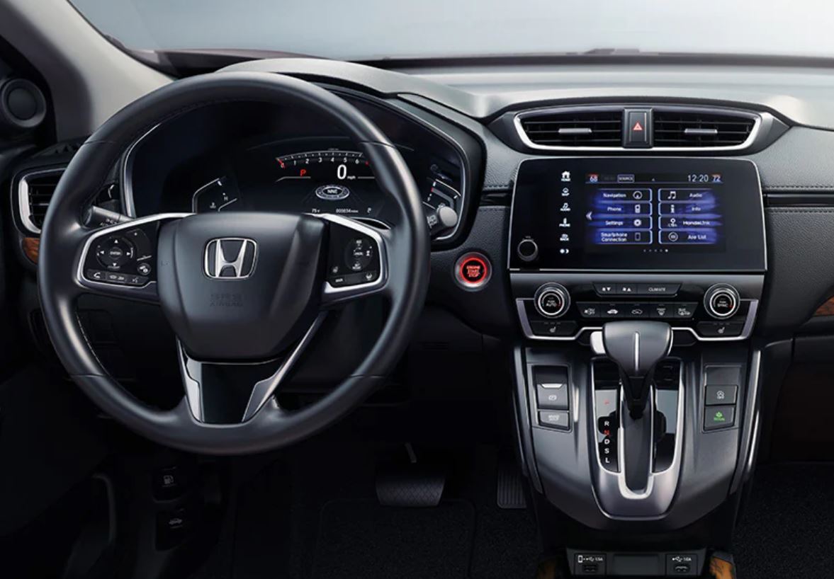 La excelente calidad del interior de la CR-V se ve en todos los detalles. Se muestra el modelo Touring en cuero Ivory.