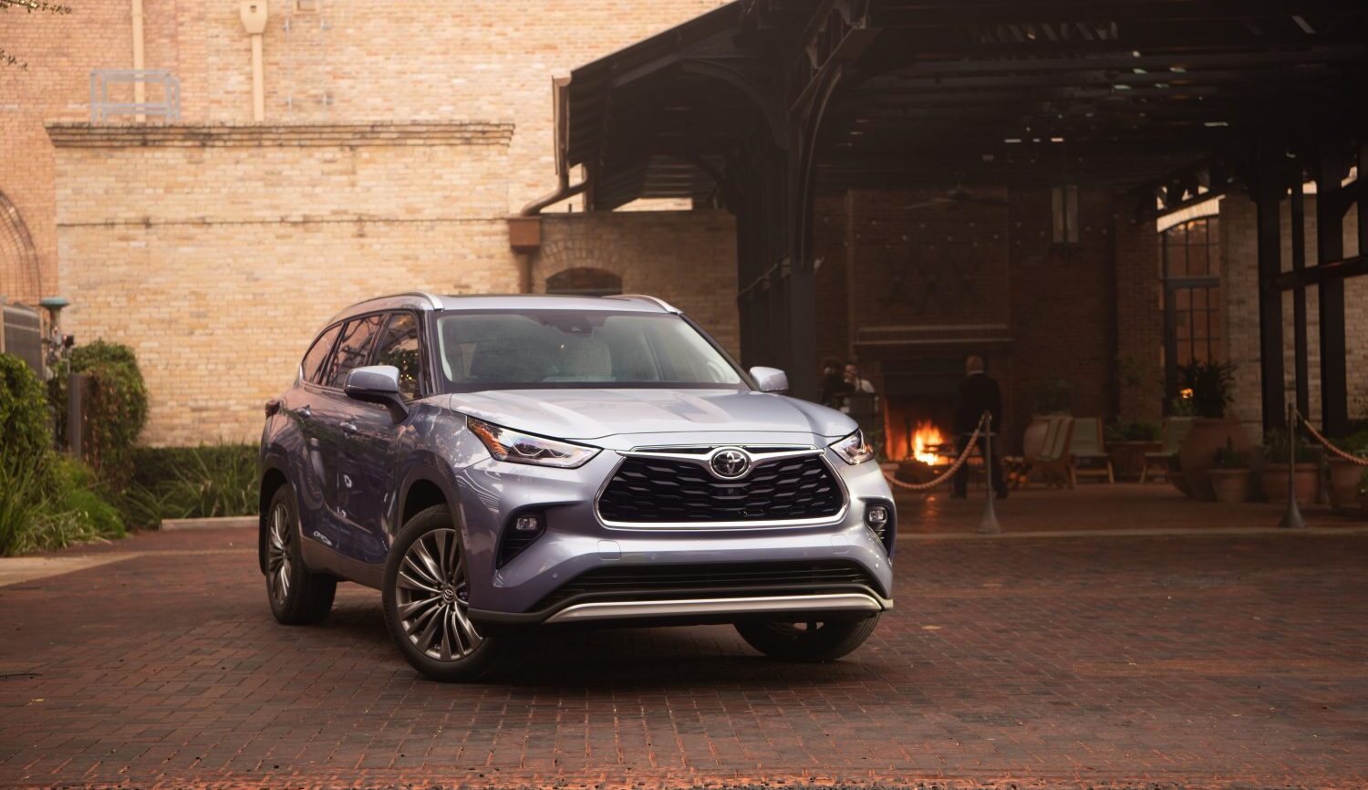 2022 Toyota Highlander for Sale near Webster Groves, MO