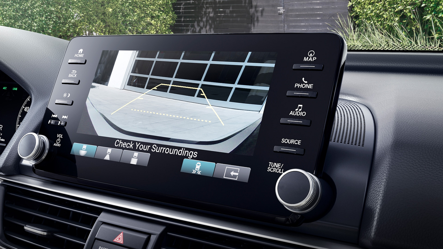 Touchscreen in the 2022 Honda Accord