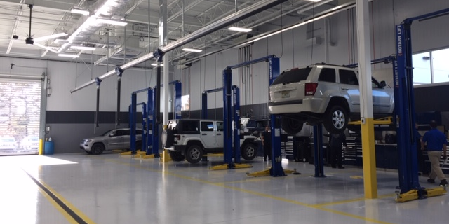 Technicians - Why Work For Lester Glenn Auto Group?