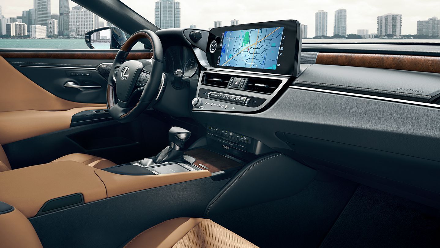 Interior of the 2022 Lexus ES 300h