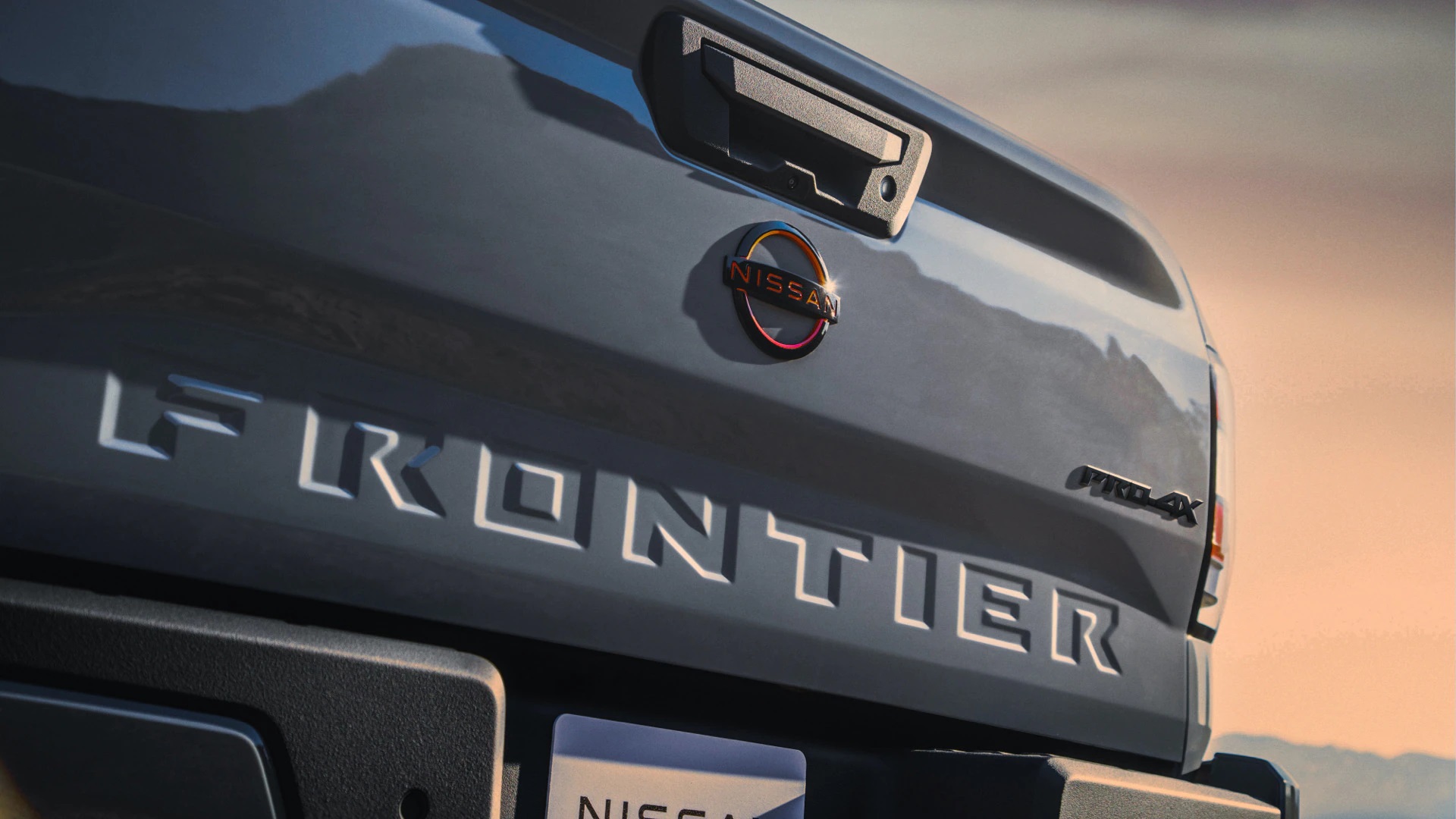 2022 Nissan Frontier Stamped Tailgate