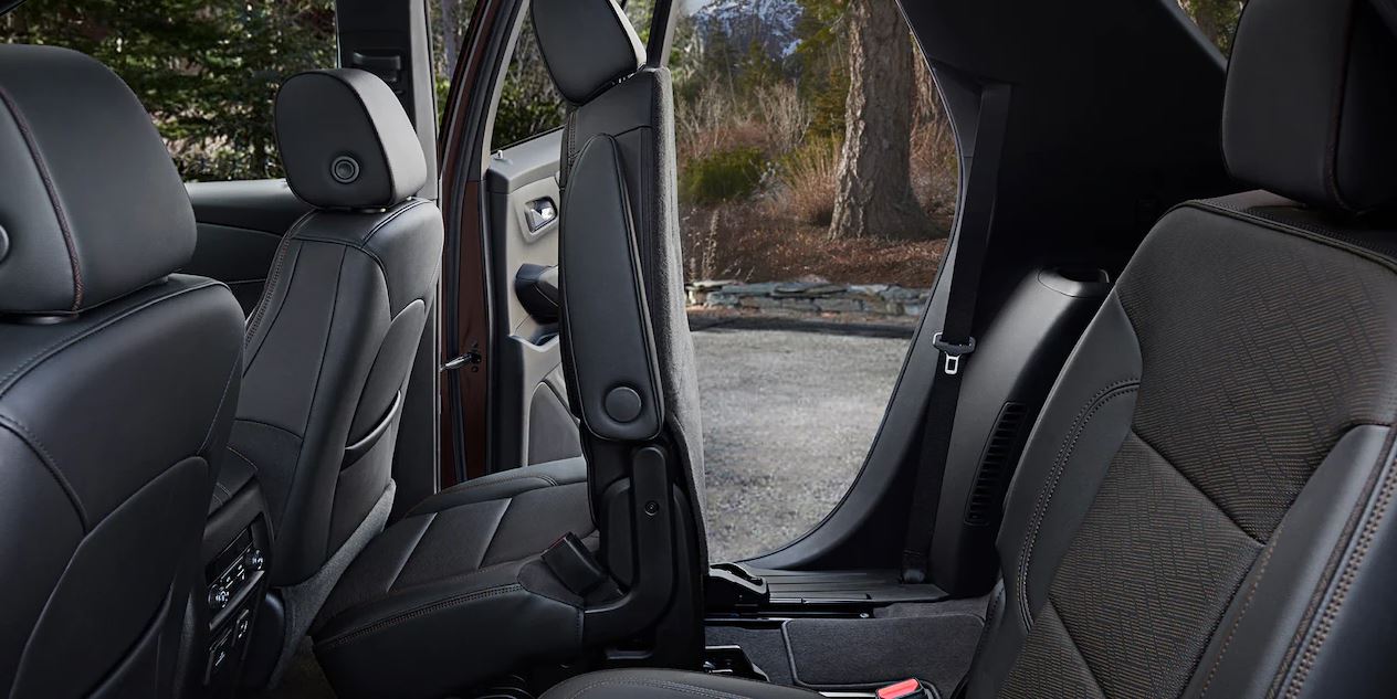 2022 Chevrolet Traverse Back Seats