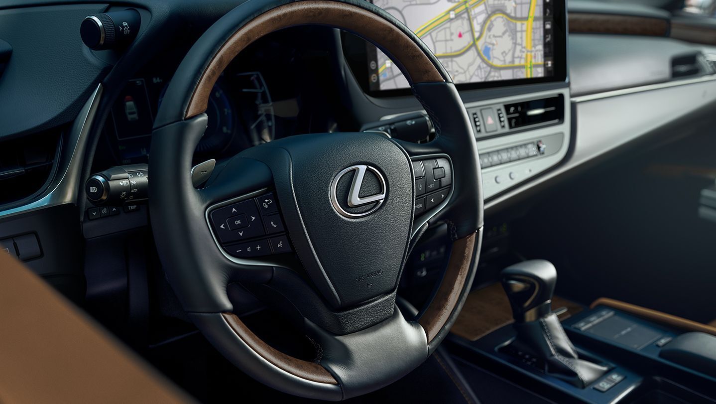 Interior of the 2022 Lexus ES 350