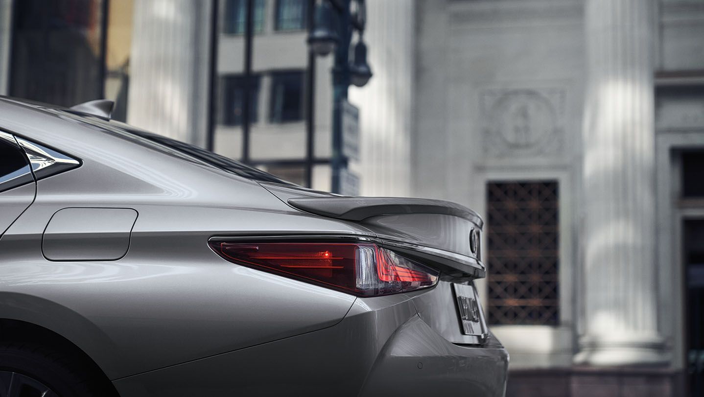 Exterior Features of the 2022 Lexus ES 350
