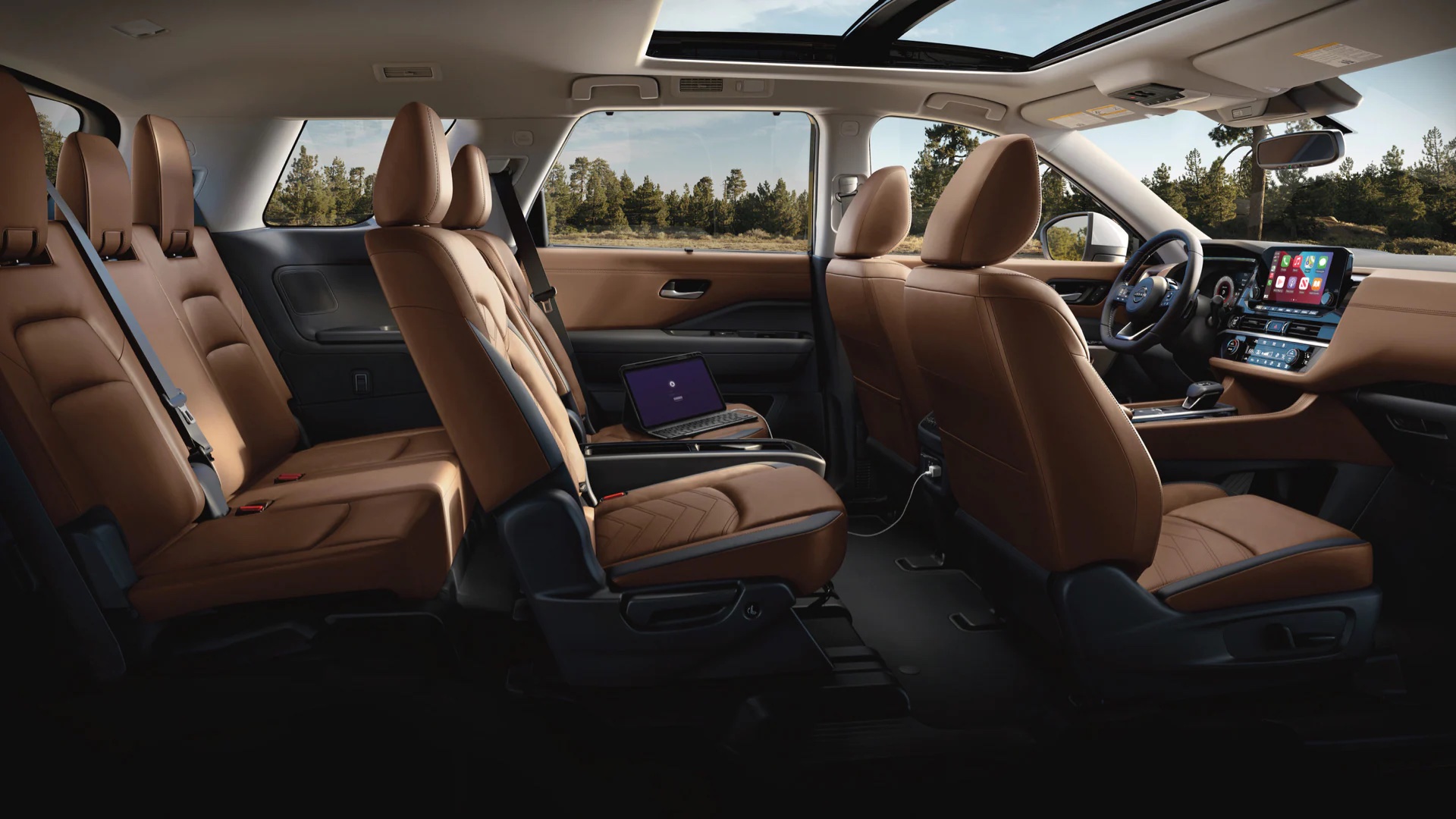 2022 Nissan Pathfinder Panoramic Moonroof