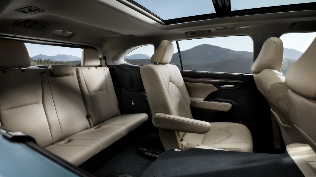 2022 Toyota Highlander Key Features in Jamaica, NY Hillside Toyota