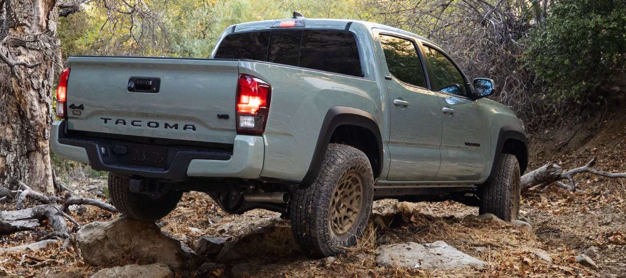 2022 Toyota Tacoma Lease in Lombard, IL