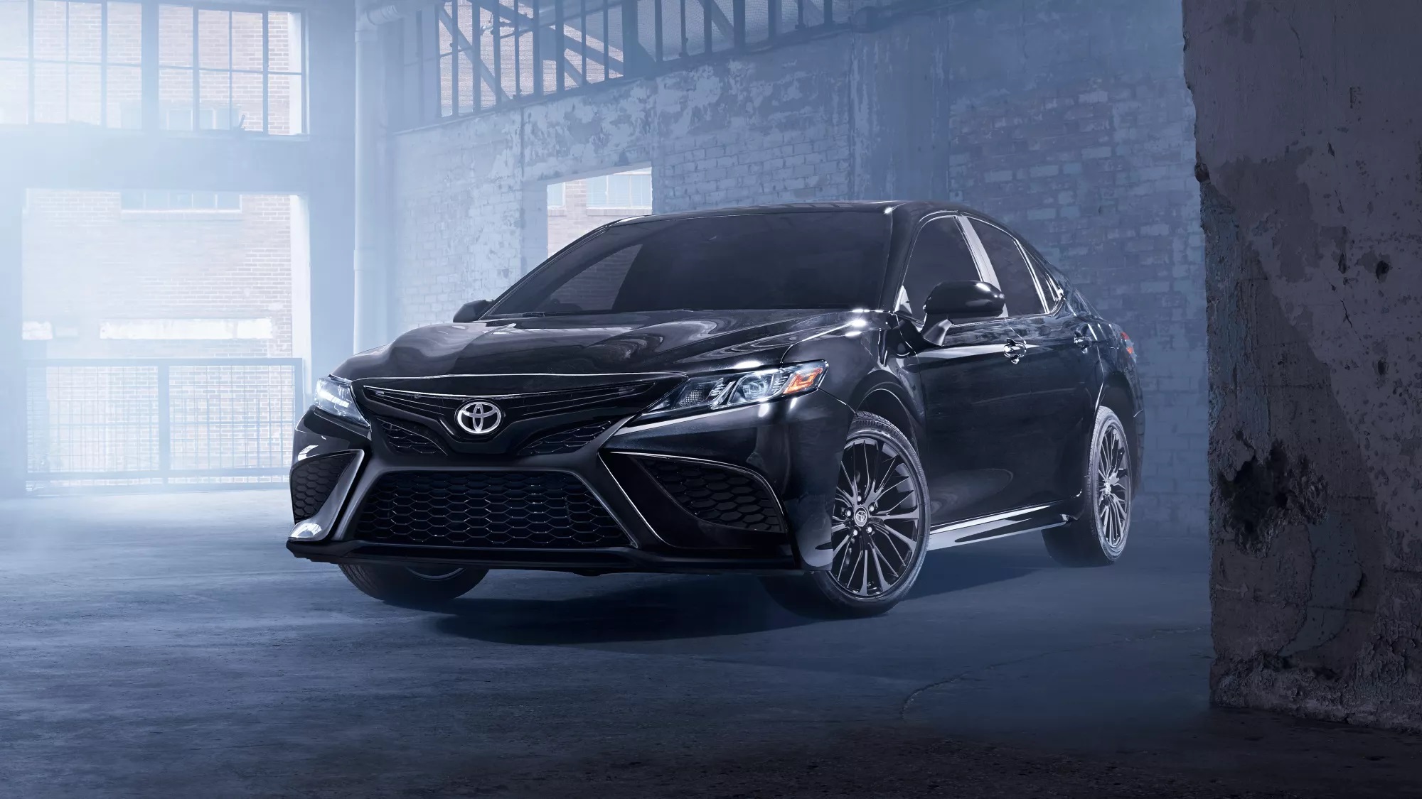 2022 Toyota Camry Lease in Lawrence, KS - Crown Toyota of Lawrence
