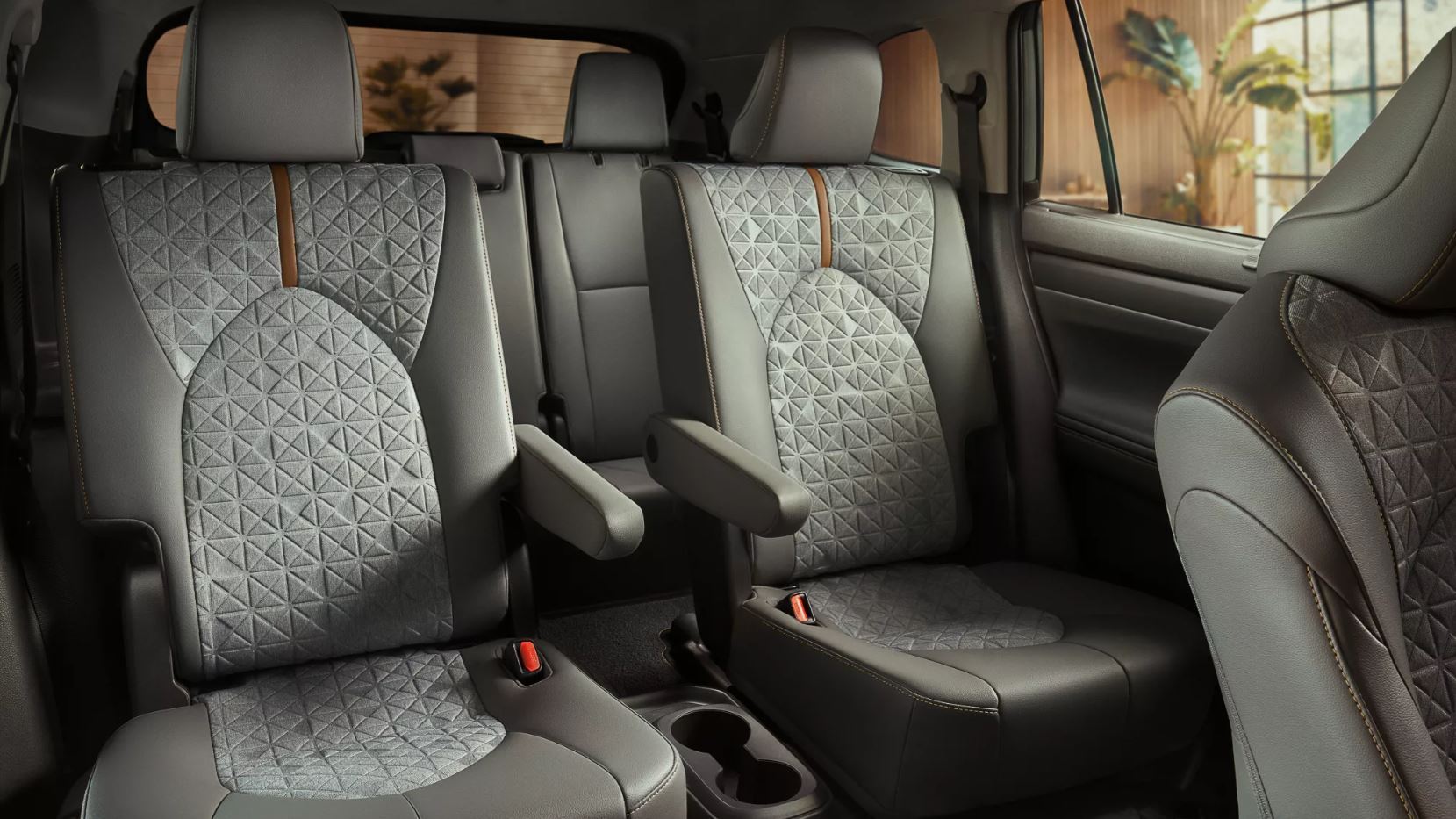 2022 Toyota Highlander Back Seats