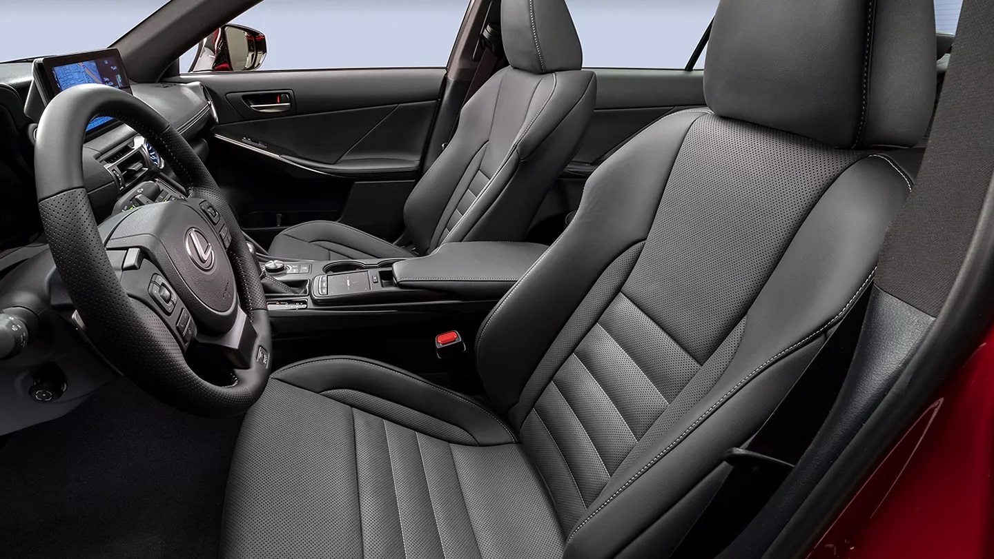 Front Seats in the IS 350