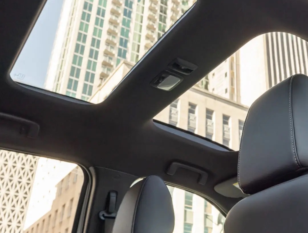 Power Panoramic Sunroof in the 2023 Eclipse Cross