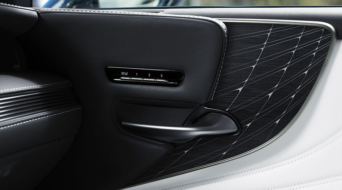 2022 LS 500 Leather Upholstery