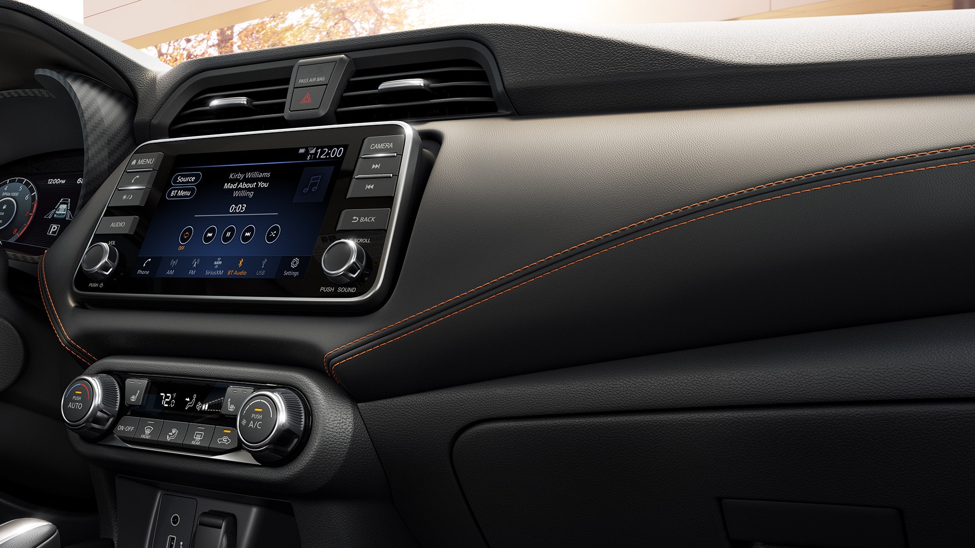 Touchscreen Display in the 2022 Versa
