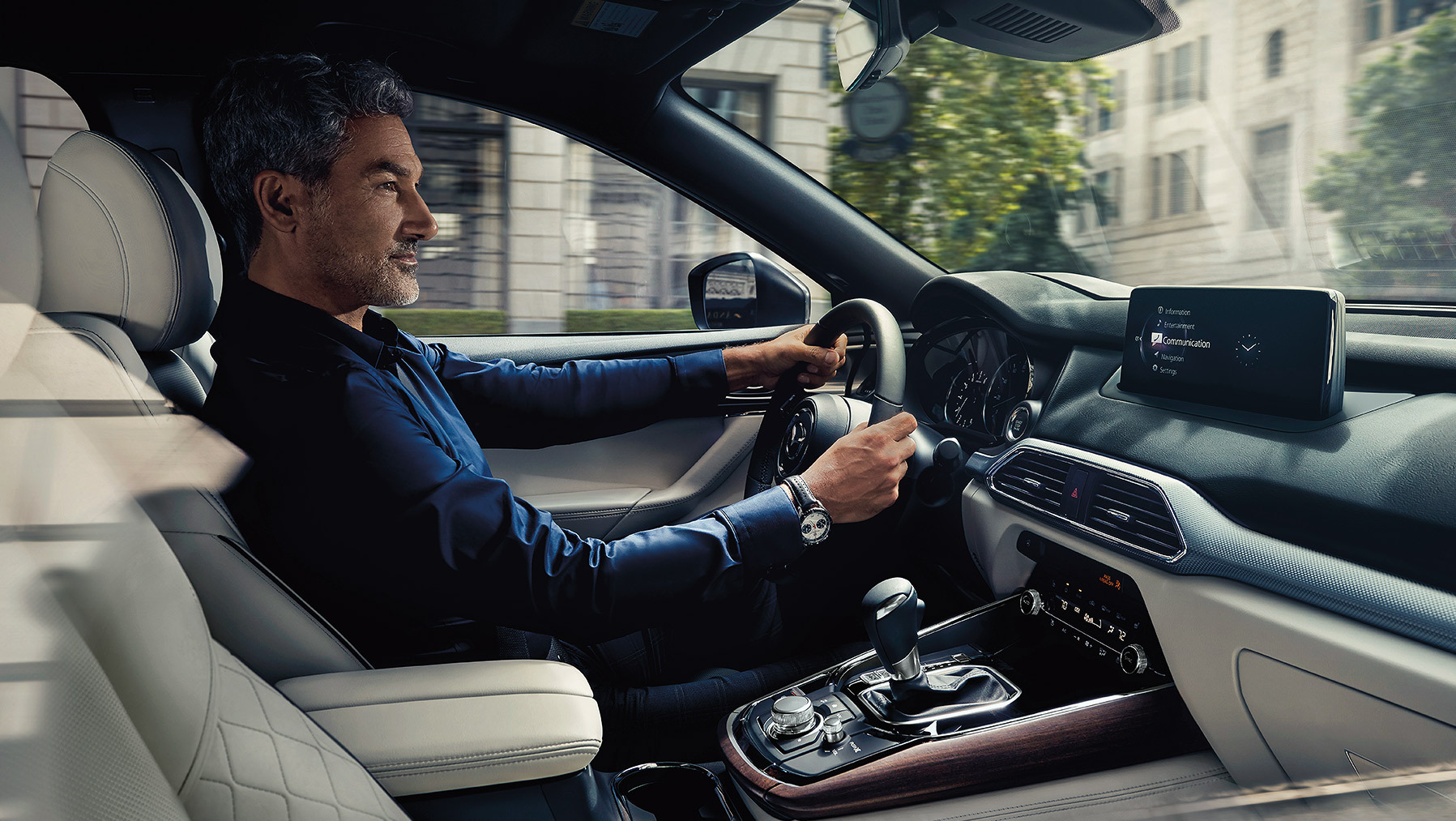 Interior of the 2022 MAZDA CX-9